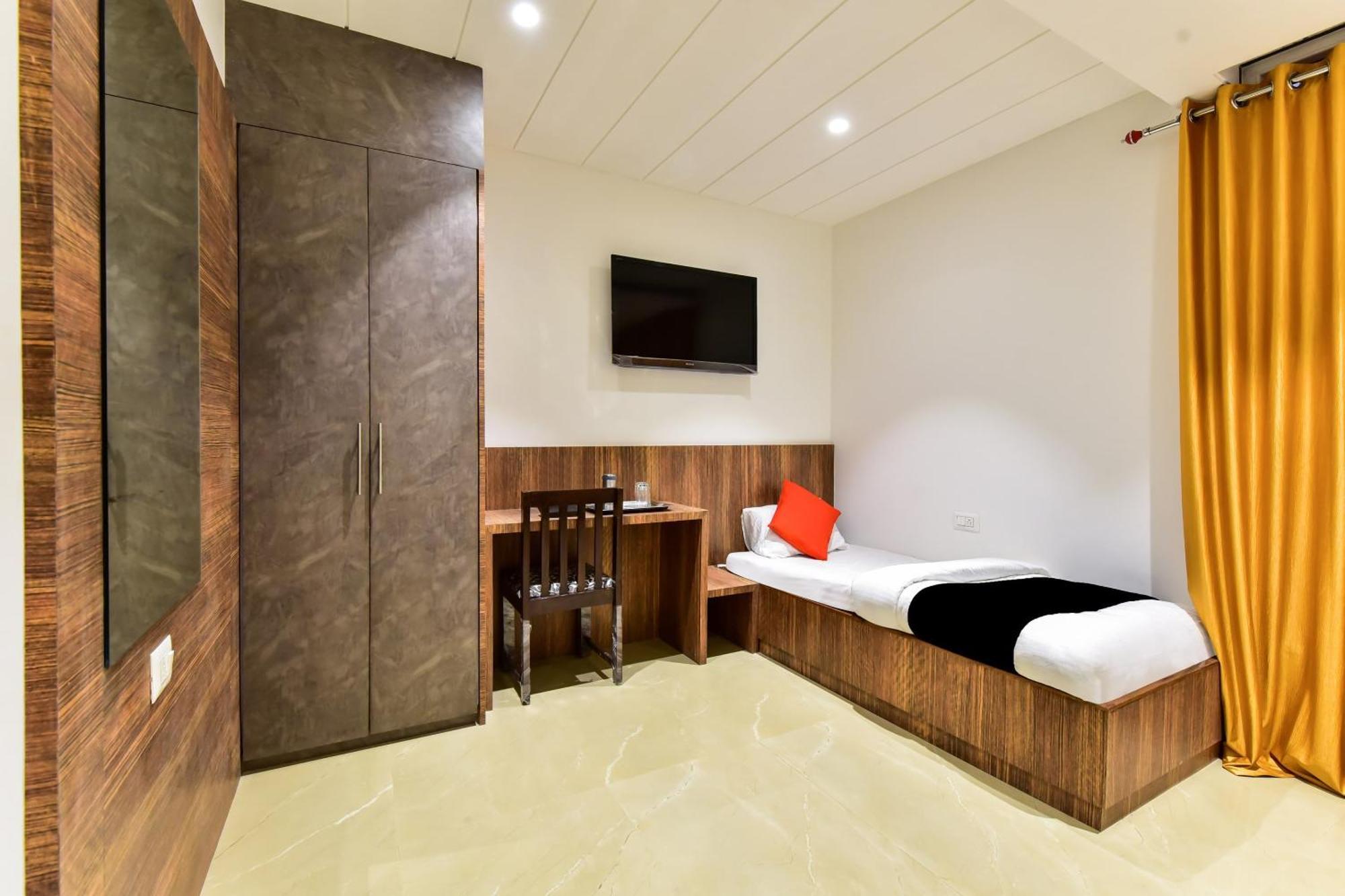 Capital O Maurya Inn Dźodhpur Zewnętrze zdjęcie